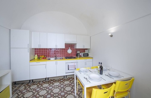 Amalfi Villa | Amalfi villa with swimming-pool and beautiful gardens