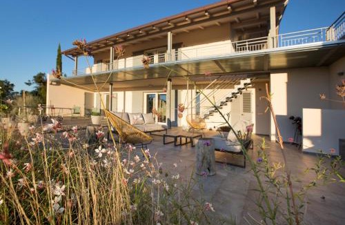 Campagnatico Villa | AMORE RENTALS - Villa Ambretta