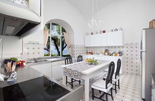 Arienzo Villa | AMORE RENTALS - Villa Lo Scoglio with Direct Sea Access and Garden