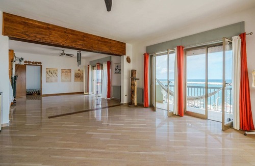 Marsala Apartment | an attic completely on the sea