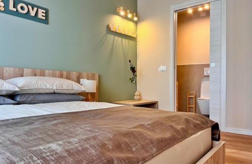 Crociale House | Antica corte - private court