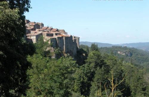 Barbarano Romano Apartment | antica dimora