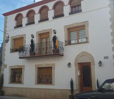 Sant Llorenc de Montgai Apartment | Apartamento a 1a linea Sant Llorenç de Montgai WhiteHouse