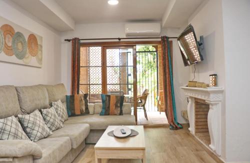 Centro Comercial Bahia Sur Apartment | Apartamento Dúplex Bahia Sur