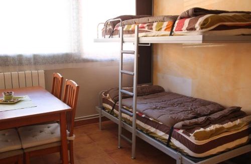 Ribes De Freser Apartment | Apartamento Gis, con chimenea!