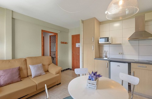 Sant Llorenc de Morunys Apartment | Apartment 'El Campanar' with Shared Garden and Wi-Fi