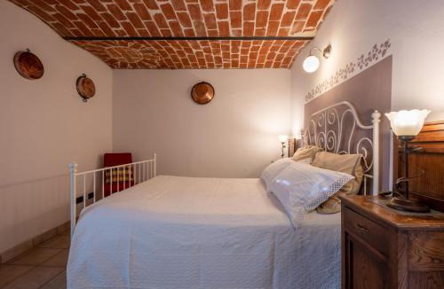 Monastero Bormida Apartment | Apartment Appartamento Galli by Interhome