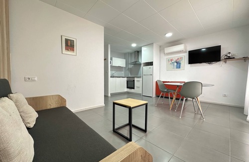 Roses Town Center Apartment | Apartment- Arago 2 - Studio Apartment, Sleeps 2