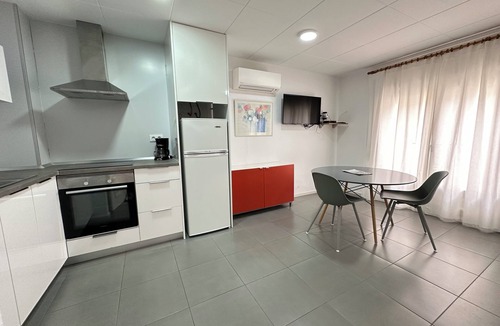 Roses Town Center Apartment | Apartment- Arago 2 - Studio Apartment, Sleeps 2