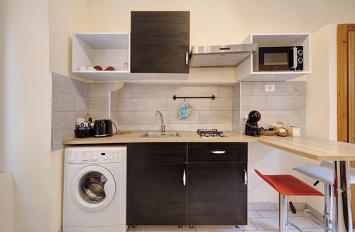 Loano Apartment | Apartment 'Argentina' with Balcony, Wi-Fi and Air Conditioning