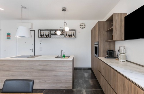 Bardolino Apartment | Apartment "Bardolino Luxury - Piano Terra" with Lake View, Private Pool & Wi-Fi