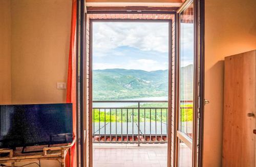 Villa Santa Maria Apartment | Apartment Bomba vista lago 7 by Interhome