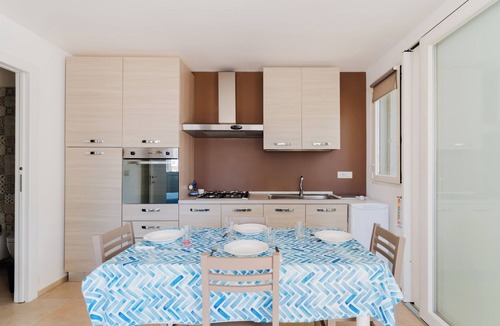 Santa Maria al Bagno Apartment | Apartment 'Bouganvillea' with Sea View, Shared Terrace and Air Conditioning