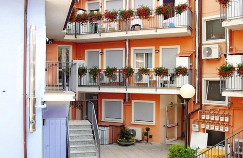 Baveno Apartment | Apartment by Lake Maggiore with Boat Dock