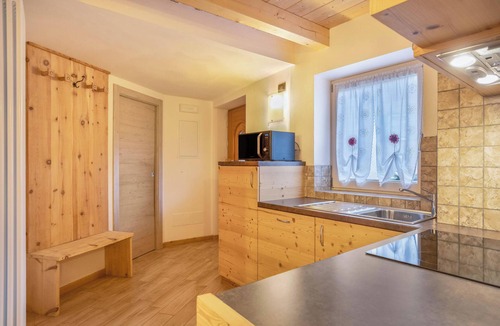 Campitello di Fassa Apartment | Apartment Chalet Osmar Appartamento 2 with Mountain View, Wi-Fi, Garden & Terrace