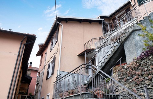 Armo Apartment | Apartment 'Casa Di Nonno Pietro' with Mountain View, Private Terrace and Balcony