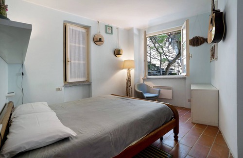 Belgirate Apartment | Apartment 'Casa Dolce Vita' with Lake View, Pool, Terrace & Wi-Fi