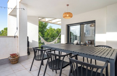 Calafat Apartment | Apartment 'Casa Calafat' with Sea View, Private Terrace, WIFI and Air Conditioning