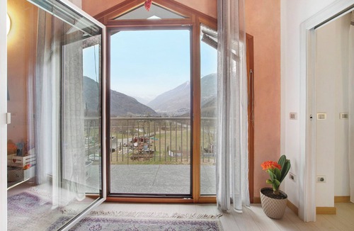Grosio House | Apartment 'Casa Sergio' with Mountain View, Private Garden and Balcony