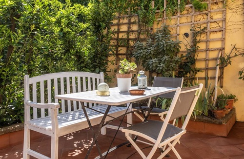 Porano Apartment | Apartment 'Casa Vacanze Emmanuele' with Private Terrace, Private Garden and Wi-Fi