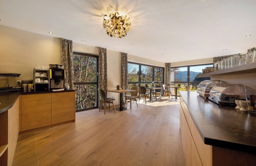Avelengo Apartment | Apartment 'Christine Panoramasuite' with Mountain View, Private Terrace and Wi-Fi