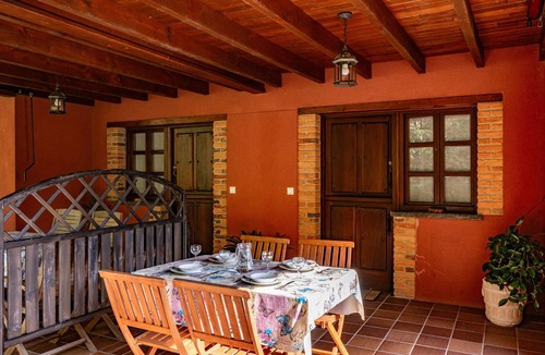 Llenin House | Apartment 'Comeya' with Mountain View, Private Terrace and Wi-Fi