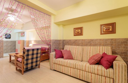 Puerto Marino Apartment | Apartment 'Duplex En Gran Alacant' with Shared Pool, Wi-Fi and Air Conditioning