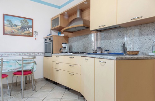 Luino Apartment | Apartment 'Elisa' with Private Garden