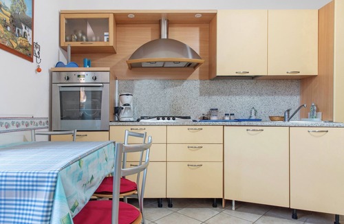 Luino Apartment | Apartment 'Elisa' with Private Garden