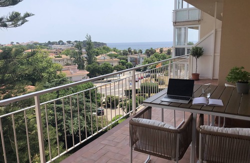 Sant Feliu de Guixols Apartment | Apartment 'Apartament Creu De Sant Pol' with Sea View and Wi-Fi