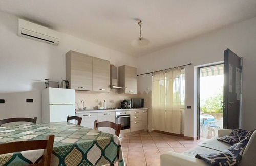Fonte Nuova Apartment | Apartment-Family-Ensuite with Bath-Patio