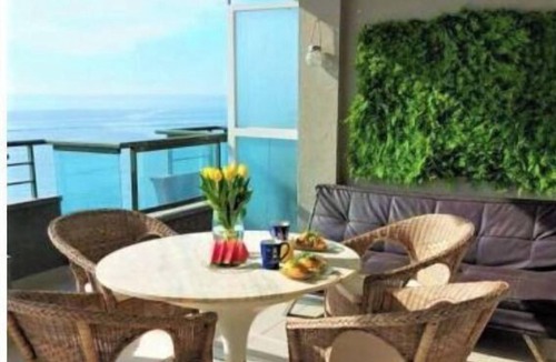 Platja d'Aro Apartment | Apartment 'Fenals' with Sea View, Private Terrace and Wi-Fi