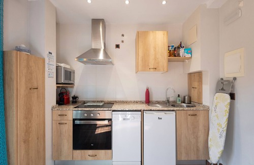 Daroca Apartment | Apartment 'Halima' with Balcony, Wi-Fi and Air Conditioning