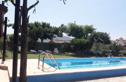 Graus Cottage | Apartment House Felix. 6 persons. Swimming pool, solarium, barbecues, table football, pingpon