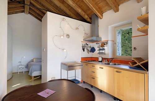 Stibiveri Apartment | Apartment 'Il Mulino - Appartamento Terra' with Mountain View, Shared Garden and Balcony