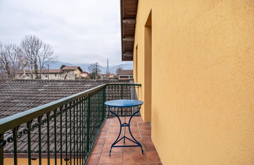 Boves Apartment | Apartment 'Il Tetto Dolce' with Mountain View and Balcony