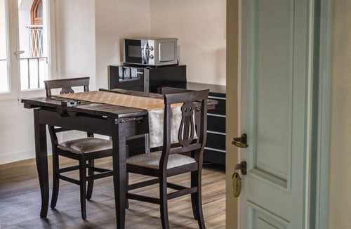 Crabbia Apartment | Apartment in 18th century villa with terrace and wonderful views over Lake Orta