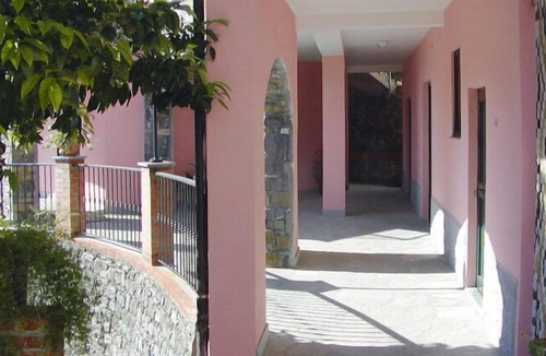 Casanova Lerrone Apartment | Apartment in Castellaro with garden