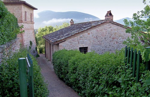 Collesanto Apartment | Apartment in Mantignana