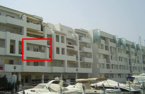 Santa Margarida Apartment | Apartment in residence with swimming pool, 800 m from the beach