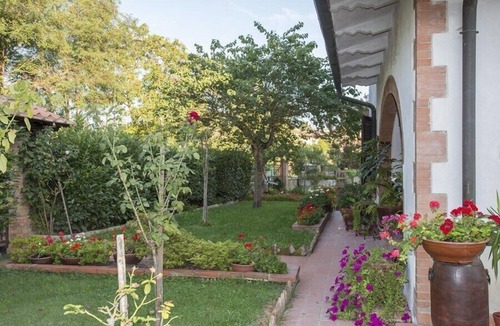 Monticiano Villa | Apartment in Villa Tuscany
