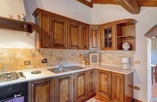 Siglioli Apartment | Apartment 'La Casa della nonna' with shared Pool, Garden and Wi-Fi