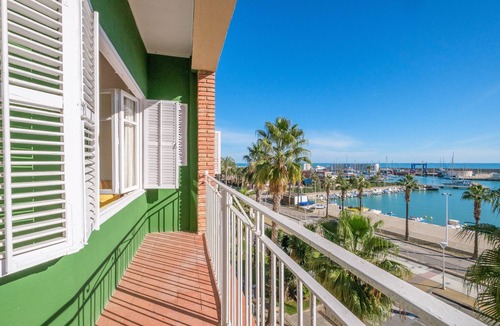 Benicarlo Apartment | Apartment 'Las Palmeras 4' with Sea View, Private Terrace and Balcony
