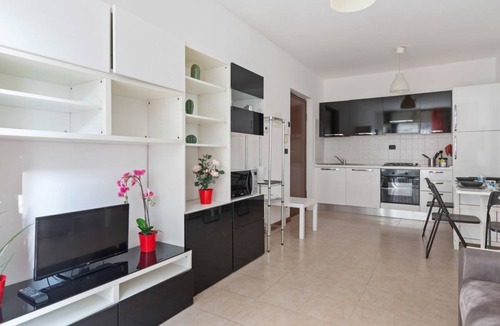 Lambrate Apartment | Apartment located in the Rubattino district in Milan, near the Esselunga di Rubattino