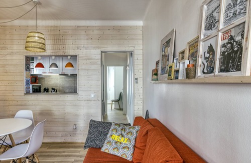 Roses Town Center Apartment | Apartment 'Londres' with Shared Pool, Wi-Fi and Air Conditioning