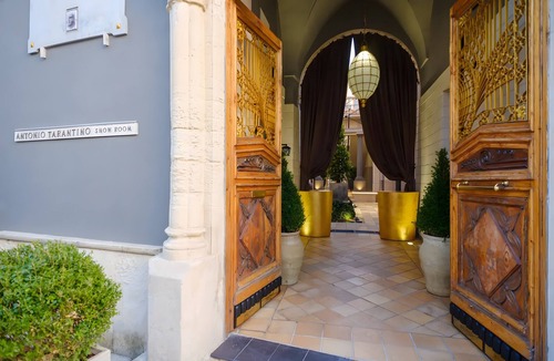 San Pietro in Lama Apartment | Apartment 'Maison Boutique At Pietro' with Shared Pool, Wi-Fi and Air Conditioning