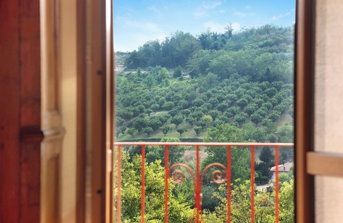Viarigi Apartment | Apartment 'Maison Ginevra' with Mountain View, Shared Terrace and Wi-Fi