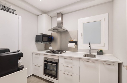 Malgrat de Mar Apartment | Apartment 'Mar' with Sea Views, Wi-Fi and Air Conditioning