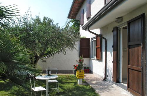 Capanne-Prato-Cinquale Apartment | Apartment Mia by Interhome
