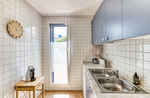 Mas Pinell Apartment | Apartment 'Oasis Premium' with Sea View, Wi-Fi and Air Conditioning